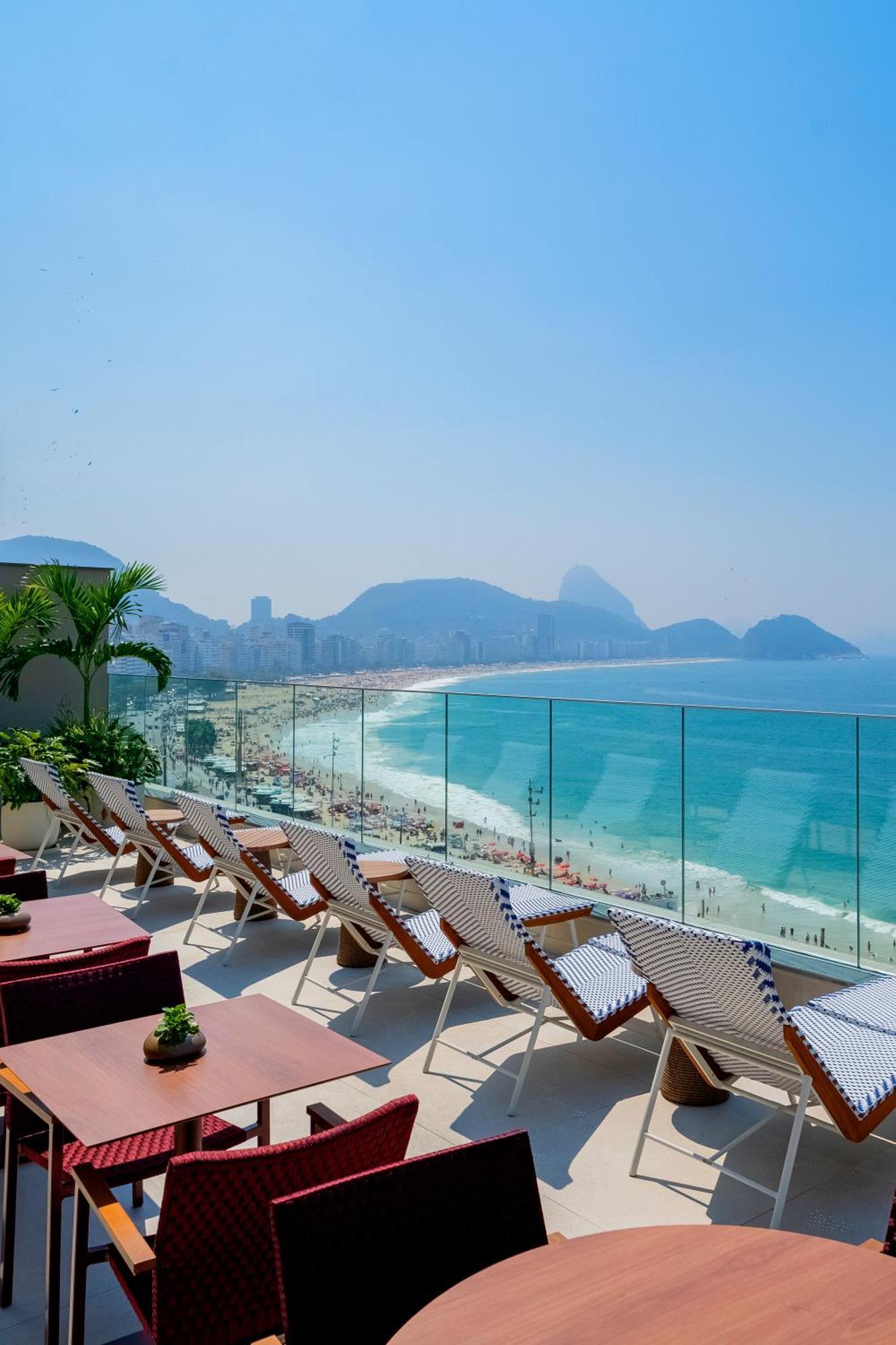 Grand Mercure Rio De Janeiro Copacabana Esterno foto View of Ipanema Beach from the hotel